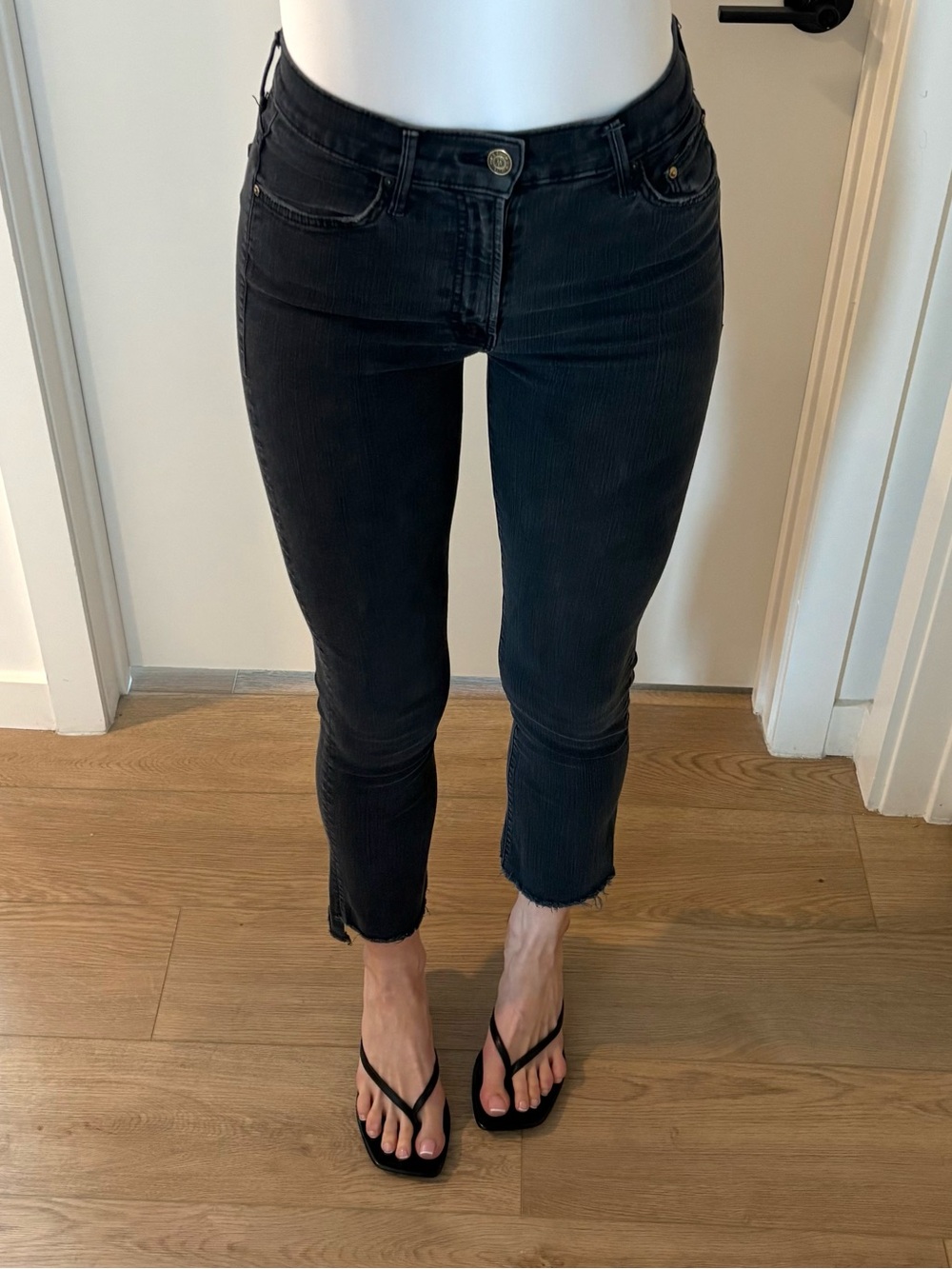 MOTHER Cropped Slim Ankle Jeans